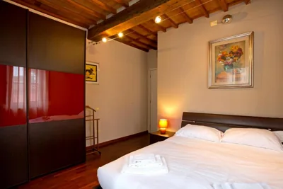 Casa del Sensale, Facing Lucca's City Walls – Photos 10