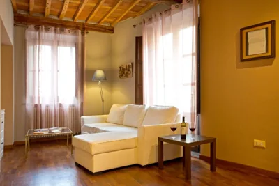 Casa del Sensale, Facing Lucca's City Walls – Photos 14